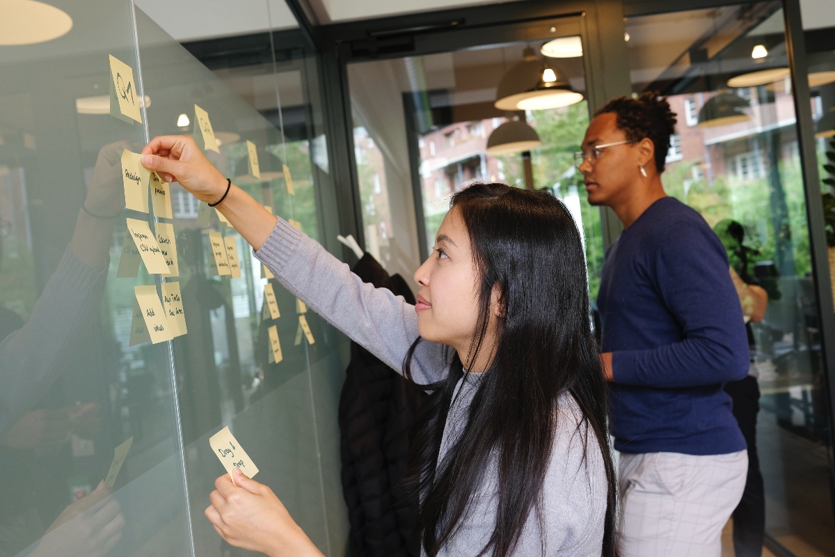 product managers brainstorming